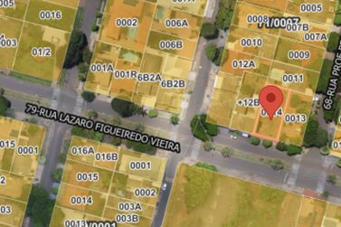 Terreno &agrave; venda - 427m&sup2; - Centro