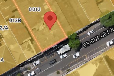 Sal&atilde;o Comercial &agrave; venda - 637m&sup2; - Centro