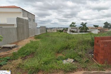 Terreno &agrave; venda - 450m&sup2; - Jardim O&aacute;sis