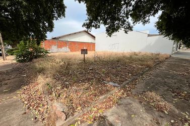 Terreno &agrave; venda - 232m&sup2; - Jardim Maring&aacute;