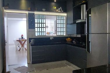 Casa &agrave; venda - 160m&sup2; - Jardim Simoni I
