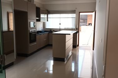 Casa &agrave; venda - 190m&sup2; - Jardim das Palmeiras