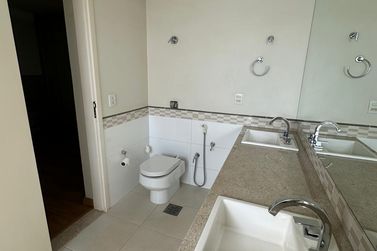 Apartamento &agrave; venda - 200m&sup2; - Centro