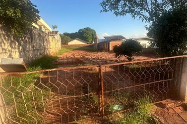 Terreno &agrave; venda - 465m&sup2; - Jardim Para&iacute;so