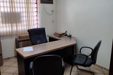 Sala Comercial para alugar - 200m&sup2; - Centro
