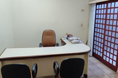 Sala Comercial para alugar - 200m&sup2; - Centro