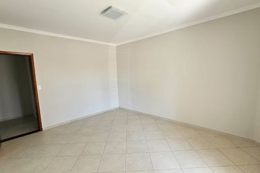 Apartamento para alugar - 85m&sup2; - Centro