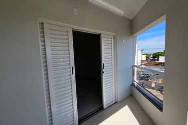 Apartamento para alugar - 85m&sup2; - Centro