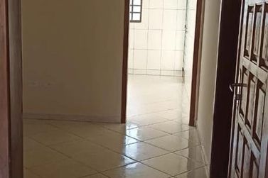 Casa para alugar - 80m&sup2; - Jardim Santos Dumont