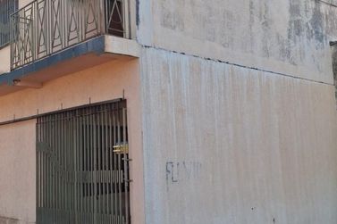 Sobrado &agrave; venda - 637m&sup2; - Centro