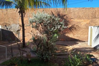 Sobrado &agrave; venda - 637m&sup2; - Centro