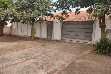 Casa &agrave; venda - 200m&sup2; - Jardim S&atilde;o Jorge