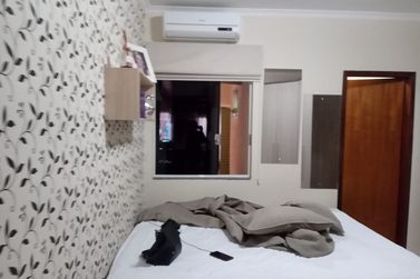 Casa &agrave; venda - 200m&sup2; - Jardim Oasis