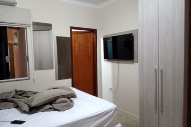 Casa &agrave; venda - 200m&sup2; - Jardim Oasis