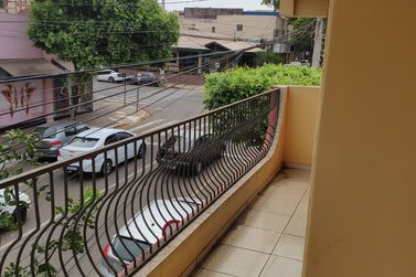 Sal&atilde;o Comercial &agrave; venda - 300m&sup2; - Centro