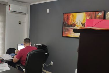 Sal&atilde;o Comercial &agrave; venda - 300m&sup2; - Centro