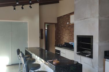 Casa &agrave; venda - 230m&sup2; - Jardim Ouro Branco