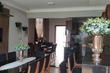 Casa &agrave; venda - 190m&sup2; - Jd Ouro Branco