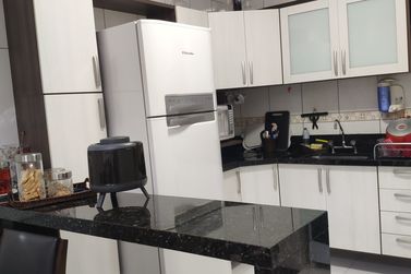 Sobrado &agrave; venda - 180m&sup2; - Jardim Ouro Branco