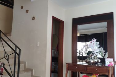 Sobrado &agrave; venda - 180m&sup2; - Jardim Ouro Branco