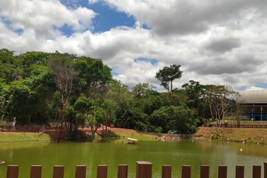 Sobrado &agrave; venda - 180m&sup2; - Jardim Ouro Branco