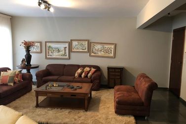 Apartamento &agrave; venda - 205m&sup2; - Centro