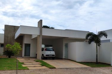 Casa à venda - 136m² - Jardim NAKAMURA - Paranavaí - PR