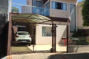 Sobrado &agrave; venda - 202m&sup2; - Centro