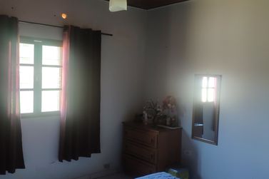 Casa &agrave; venda - 140m&sup2; - centro