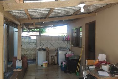 Casa &agrave; venda - 140m&sup2; - centro
