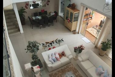 Casa &agrave; venda - 600m&sup2; - Centro