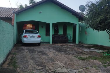 Casa &agrave; venda - 110m&sup2; - Centro 