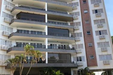 Apartamento &agrave; venda - 325m&sup2; - centro 