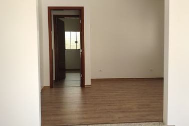 Casa &agrave; venda - 250m&sup2; - Centro 