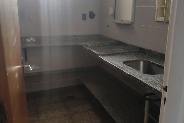 Ponto Comercial &agrave; venda - 292m&sup2; - centro