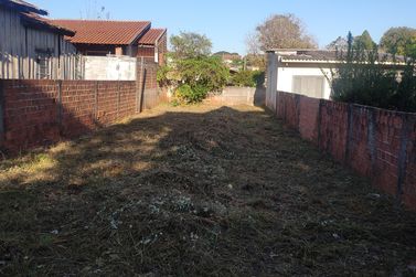 Terreno &agrave; venda - 214m&sup2; - Jardim Ouro Branco 