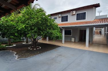 Sobrado &agrave; venda - 330m&sup2; - Jardim S&atilde;o Jo&atilde;o