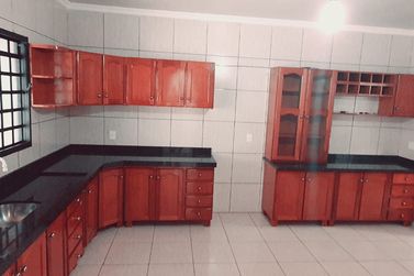 Sobrado &agrave; venda - 330m&sup2; - Jardim S&atilde;o Jo&atilde;o
