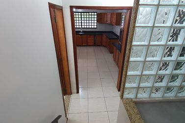 Sobrado &agrave; venda - 330m&sup2; - Jardim S&atilde;o Jo&atilde;o