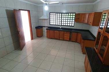 Sobrado &agrave; venda - 330m&sup2; - Jardim S&atilde;o Jo&atilde;o