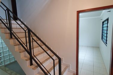 Sobrado &agrave; venda - 330m&sup2; - Jardim S&atilde;o Jo&atilde;o