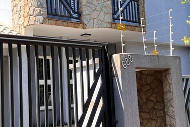 Sobrado &agrave; venda - 330m&sup2; - Jardim S&atilde;o Jo&atilde;o