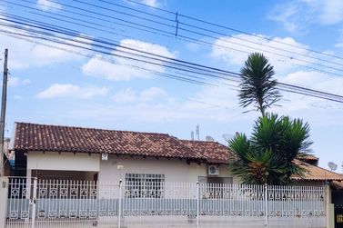 Casa &agrave; venda - 200m&sup2; - Jardim Alvorada do Sul 
