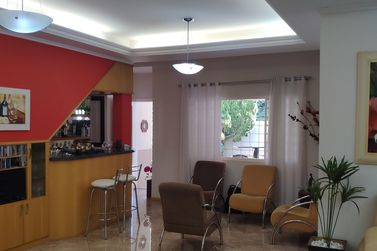 Casa &agrave; venda - 430m&sup2; - Jardim Ouro Branco