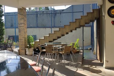 Casa &agrave; venda - 430m&sup2; - Jardim Ouro Branco