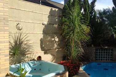 Casa &agrave; venda - 430m&sup2; - Jardim Ouro Branco