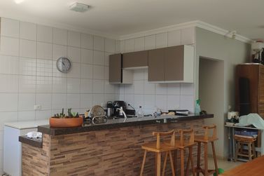 Casa &agrave; venda - 240m&sup2; - Centro 