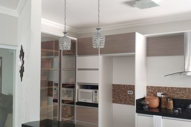 Casa &agrave; venda - 240m&sup2; - Centro 