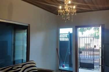 Casa &agrave; venda - 150m&sup2; - Jardim Panorama