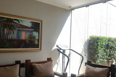 Casa &agrave; venda - 240m&sup2; - Centro 